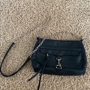 BLACK CROSSBODY PURSE